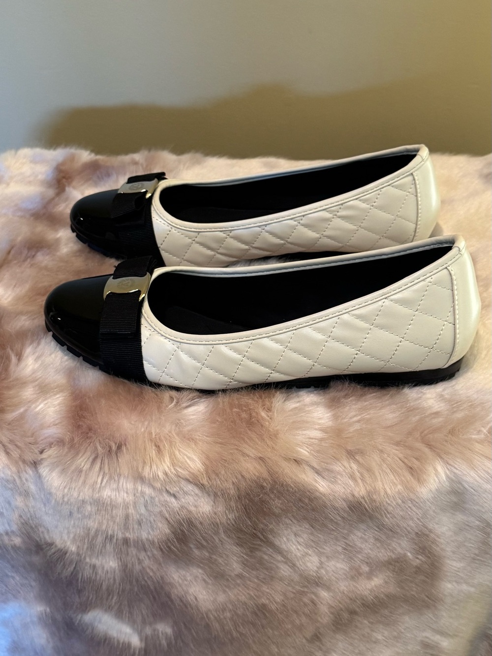 Anne Klein Two-Tone White and Black Bow Cap-Toe Ballet Flats - Picture 2 of 5